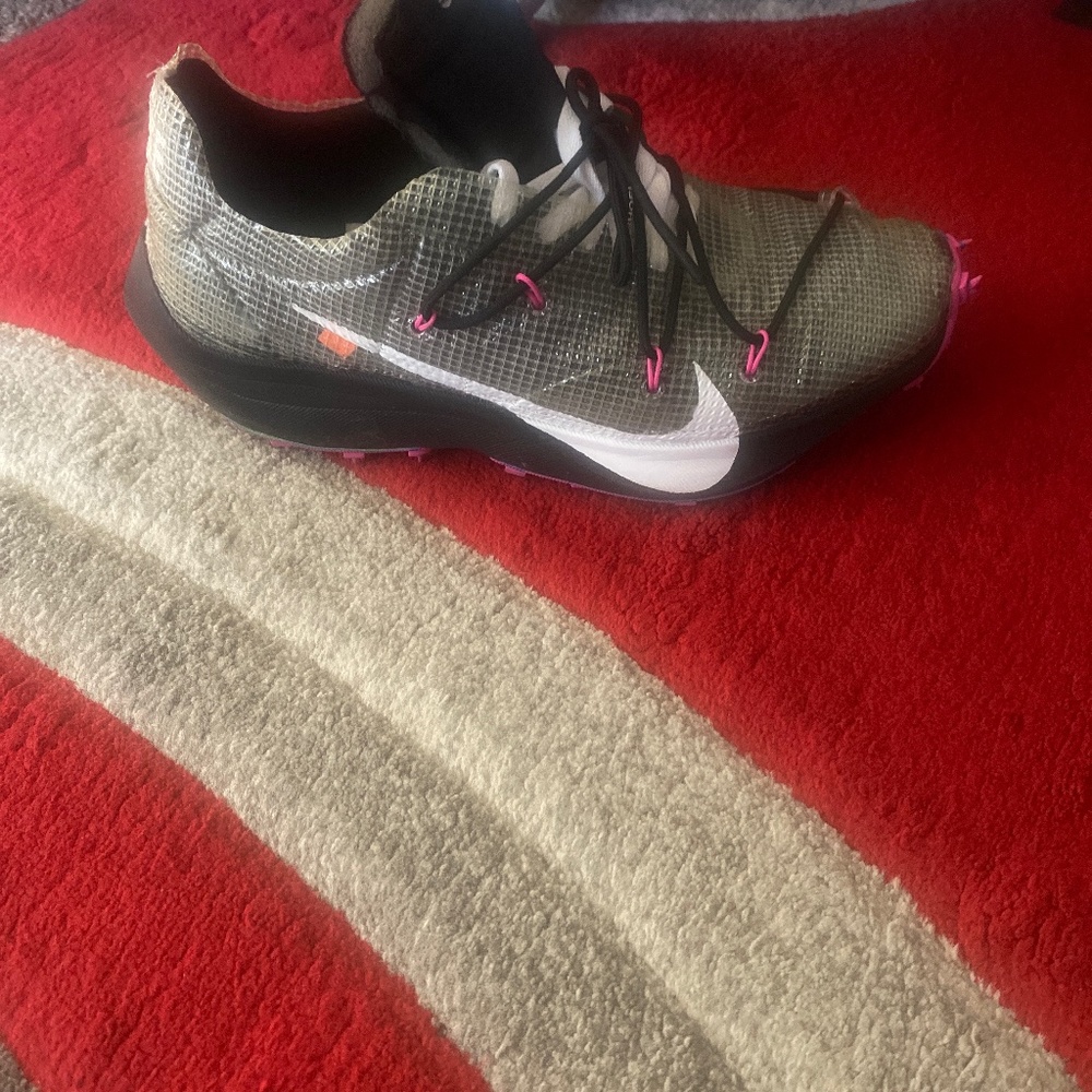 Off white vapor street sneakers